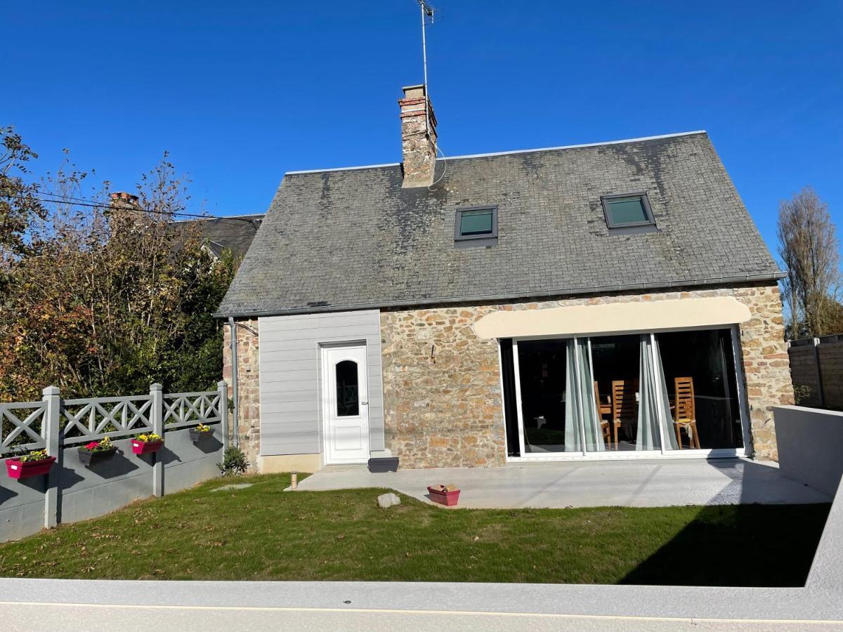 Charmante Maison A Deux Pas De La Mer Gouville-sur-Mer Exterior photo