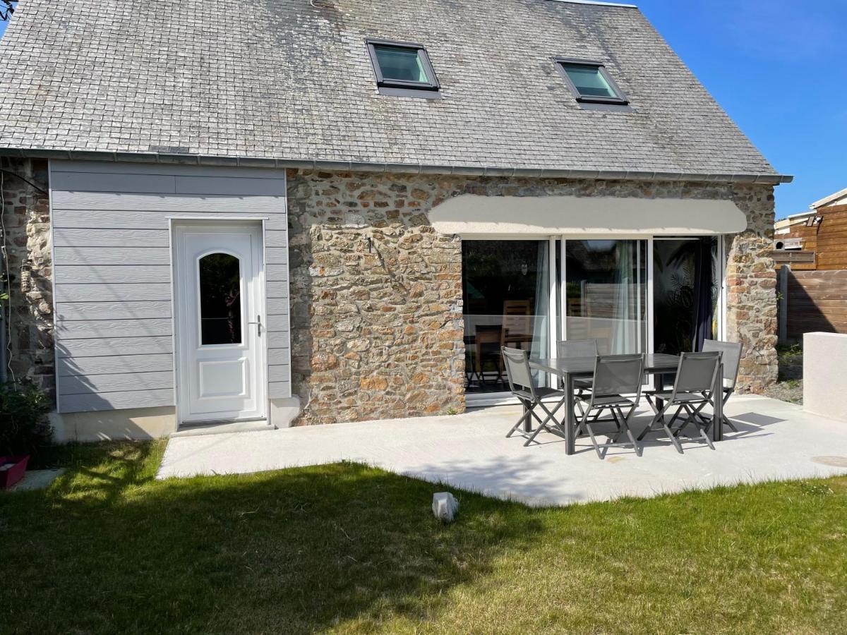 Charmante Maison A Deux Pas De La Mer Gouville-sur-Mer Exterior photo